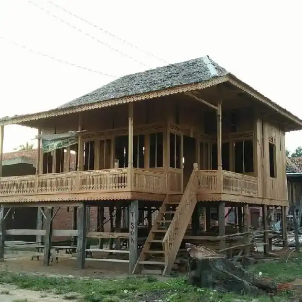 Wahyu Rumah Kayu