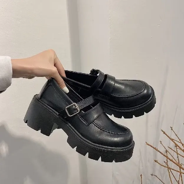 Heels Sepatu Sneakers Wanita Kerja Docmart Maryjane Hitam