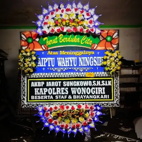 karangan bunga Wonogiri Sam florist Jl.melati I,Jatirejo Wonoboyo,Wonogiri #karanganbungawonogiri