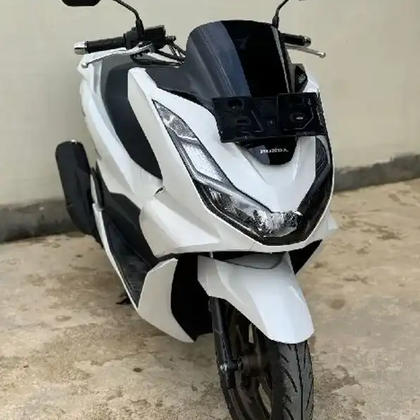 Honda pcx 160cc putih