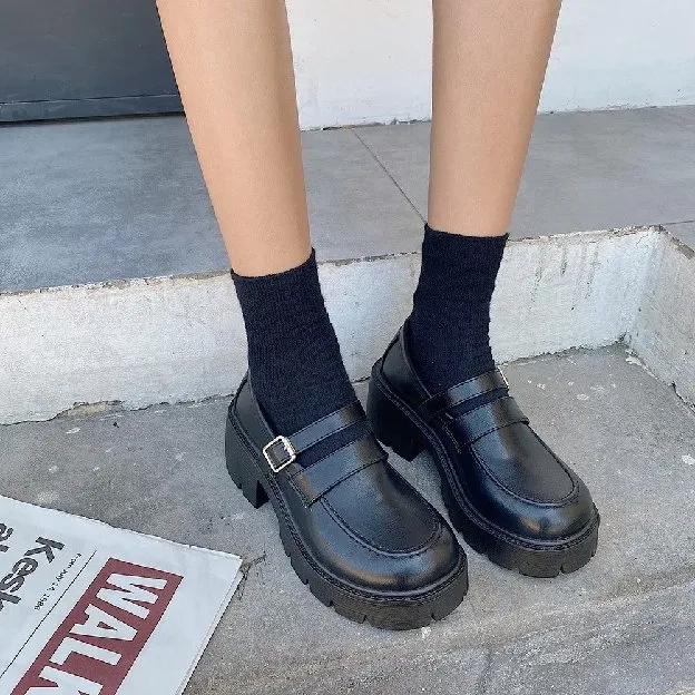 Heels Sepatu Sneakers Wanita Kerja Docmart Maryjane Hitam Import