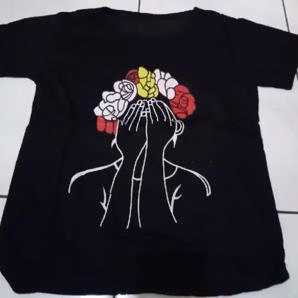 Kaos Wanita Lengan Pendek  siap Kirim