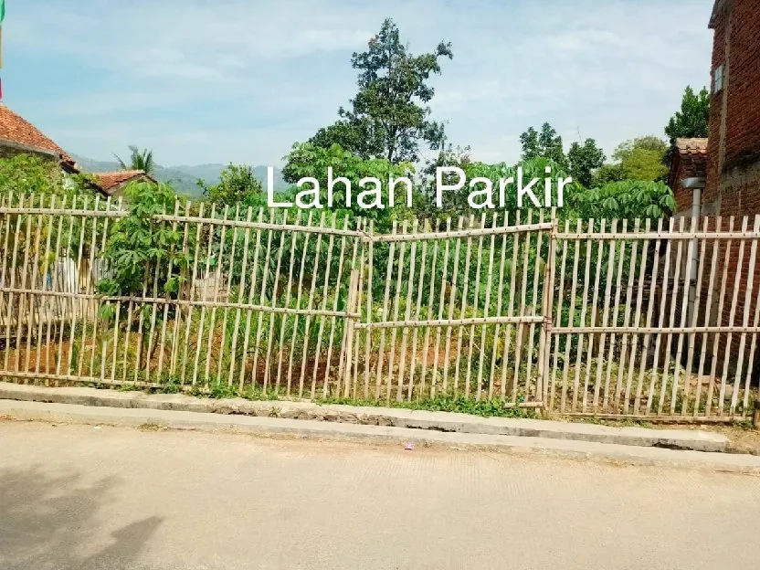 jual tanah pingir jalan luas 160tmbk srt shm udah ada kolam ikan 3 air bagus normal lokasi cangkuang