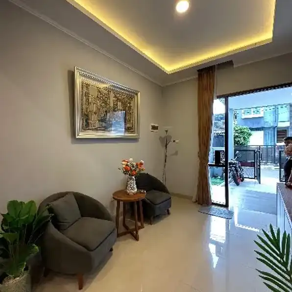 Rumah Baru dlm Komplek Pondok Indah jakarta selatan.nempel MaL