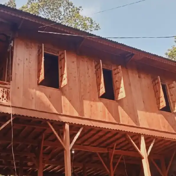 Wahyu Rumah Kayu