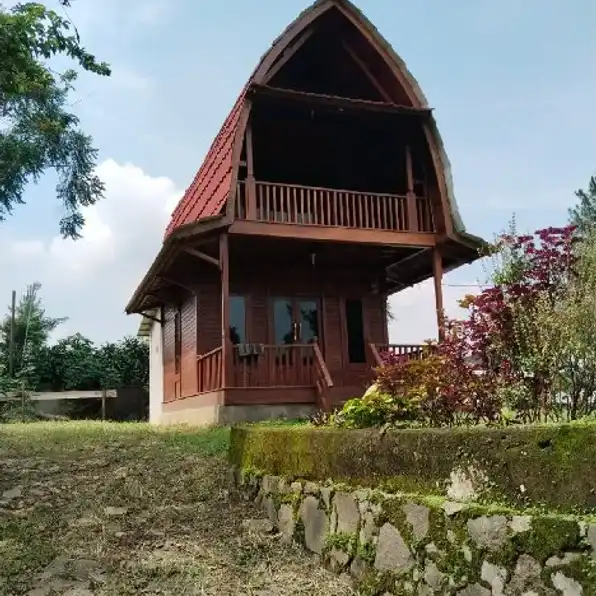 Wahyu Rumah Kayu