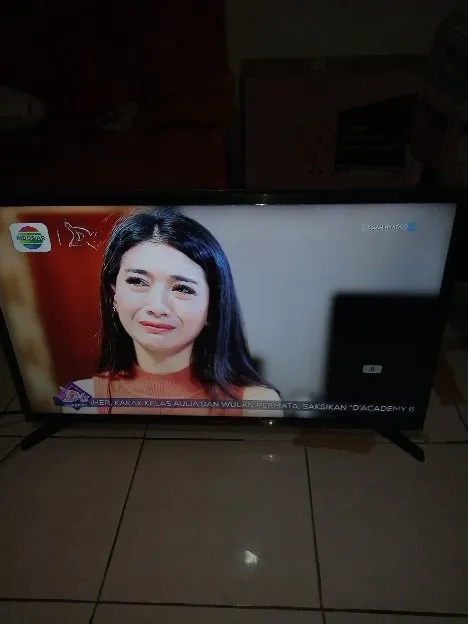 tv merk Samsung 32 inch smart digital fullset type ua32n4300