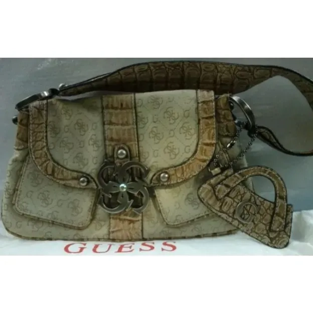 Guess Original Tas Pundak Wanita / Women Shoulder Bag