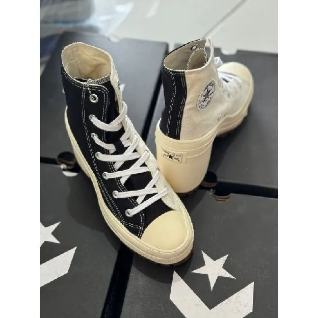 BNIB 100% Converse Chuck 70 Taylor Deluxe Heel / Sneakers Converse terbaru