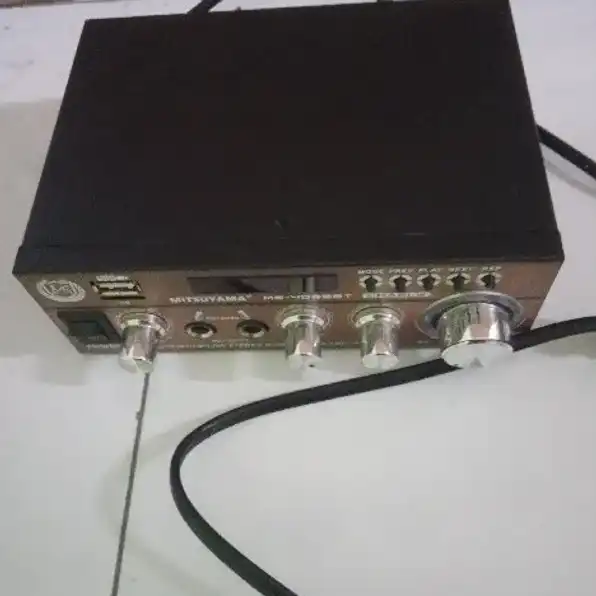 jual amplifier bekas masih bagus posisi temuasri Banyuwangi 