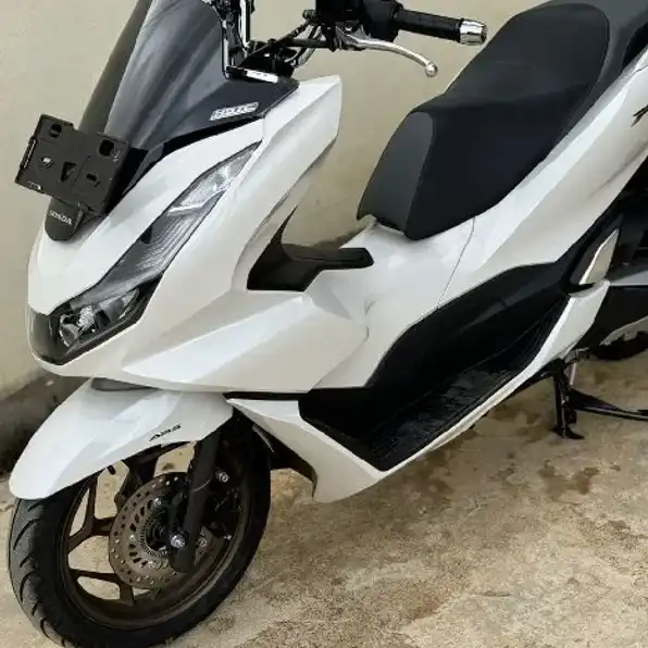 Honda pcx 160cc putih