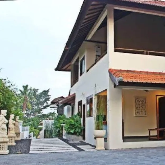 Dijual 9 Unit Villa, Jl. Pantai Berawa Tibubeneng Canggu Kuta Utara