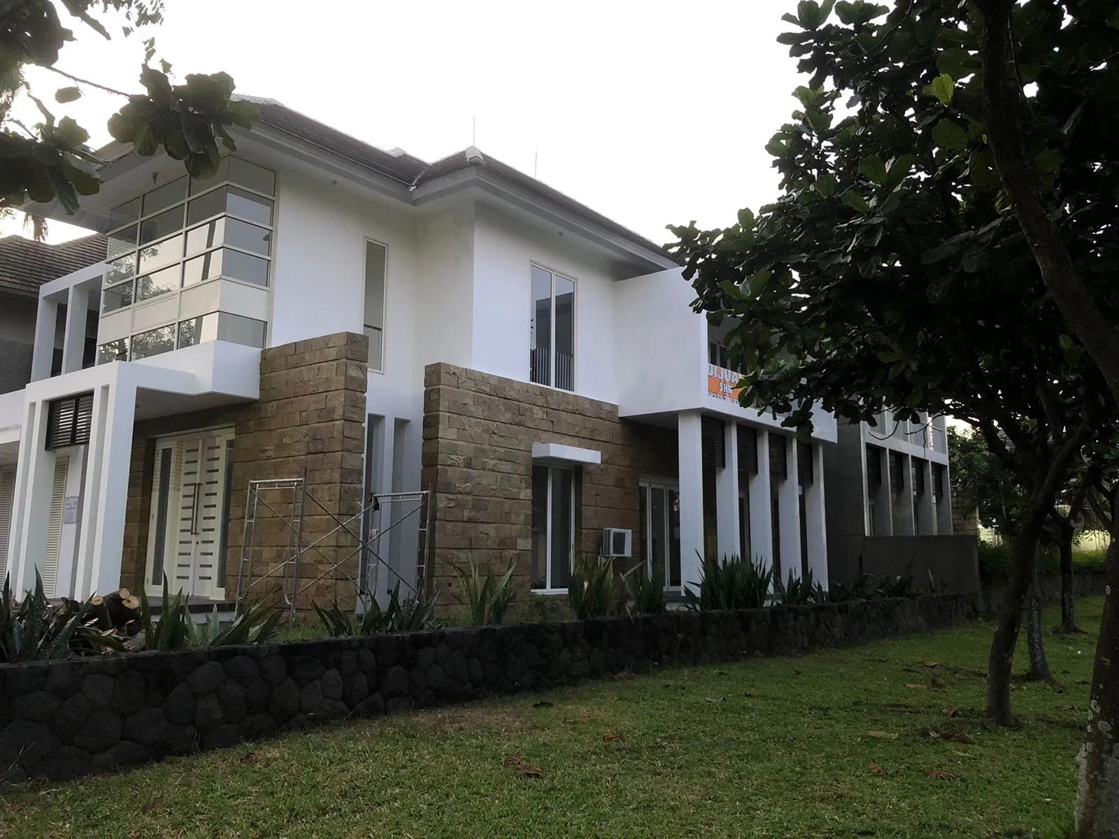 Rumah Mewah Kosong Siap Huni di Citraland Diamond Hill