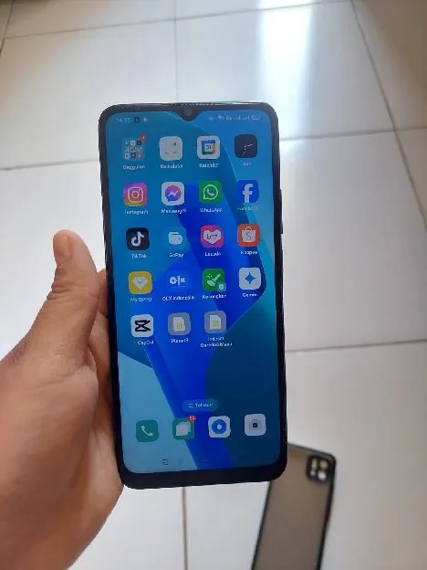 Oppo a16e ram 3 Rom 32 