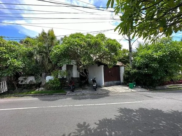 Dijual Villa Exclusive LT. 5are, Jl. Utama Batur Sari Sanur Kauh Denpasar