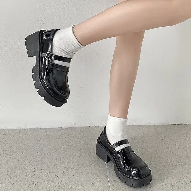 Heels Sepatu Sneakers Wanita Kerja Docmart Maryjane Hitam Import