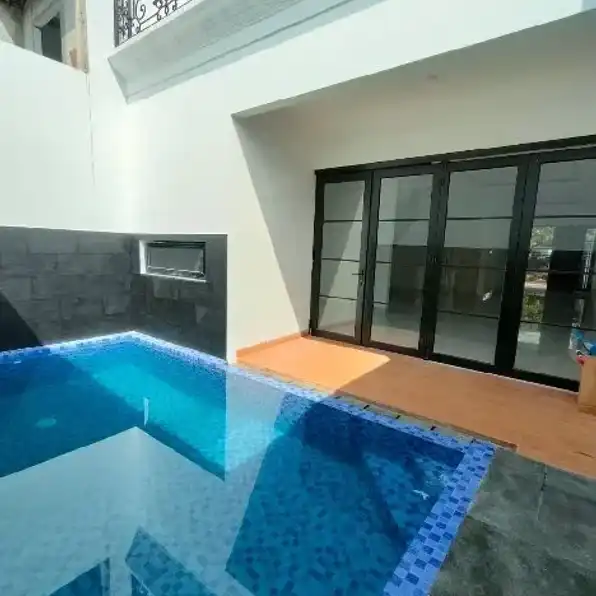 Rumah Baru Ready Plus kolam renang diVeteran,PondokPinang,Bintaro