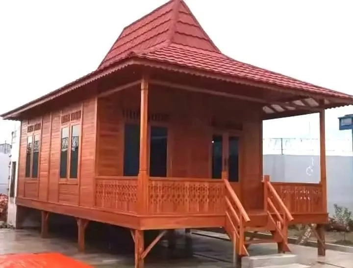 Wahyu Rumah Kayu