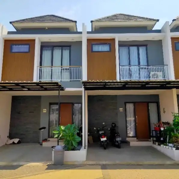 Rumah 2 lantai dan murah 