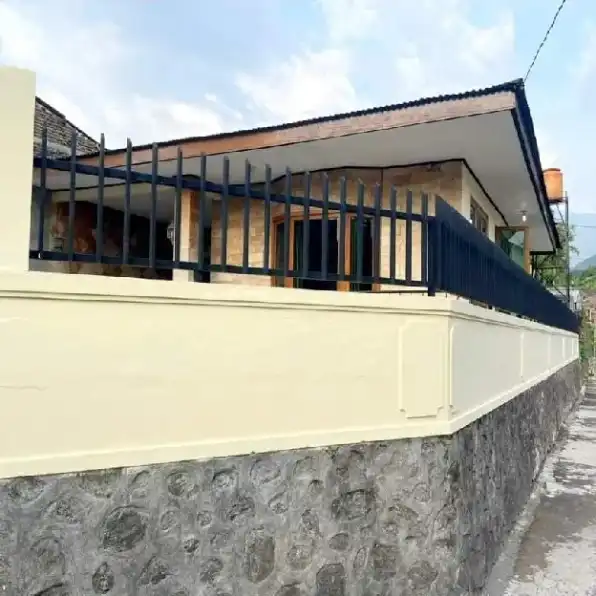 VILLA SIAP HUNI 167M2 DI AREA WISATA TAWANGMANGU KARANGANYAR 