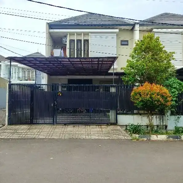 rumah second dalam cluster di Billymoon Pondok Kelapa 