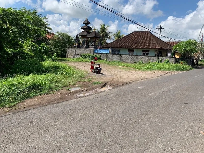 Dijual 14,2 are, Jl. Raya Kaba Kaba Nyambu Kediri Tabanan