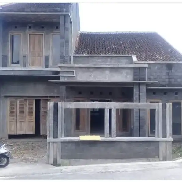 RUMAH HOOK 273M2 TINGGAL FINISHING DI PALUR MOJOLABAN SUKOHARJO 