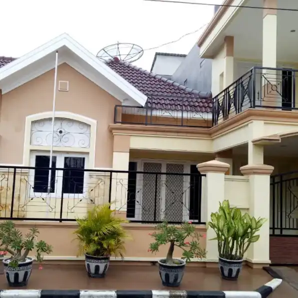 Dijual Rumah Komplek Deltasari Indah Daerah Waru Sidoarjo