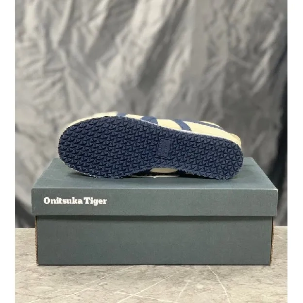 Sepatu Onitsuka Slip On