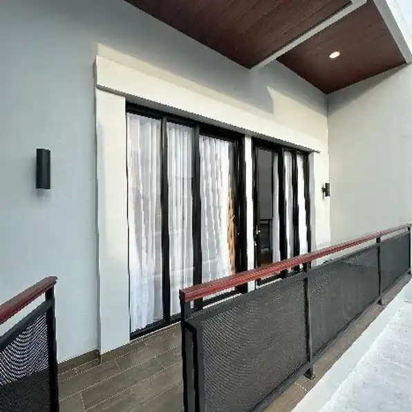 Rumah Baru dlm Komplek Pondok Indah jakarta selatan.nempel MaL