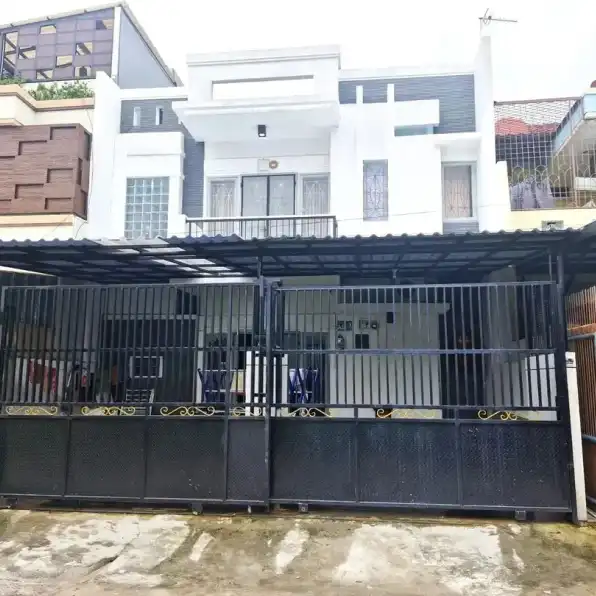 Jual Rumah 2 Lantai di Perum Taman Palem Lestari Jakarta Barat