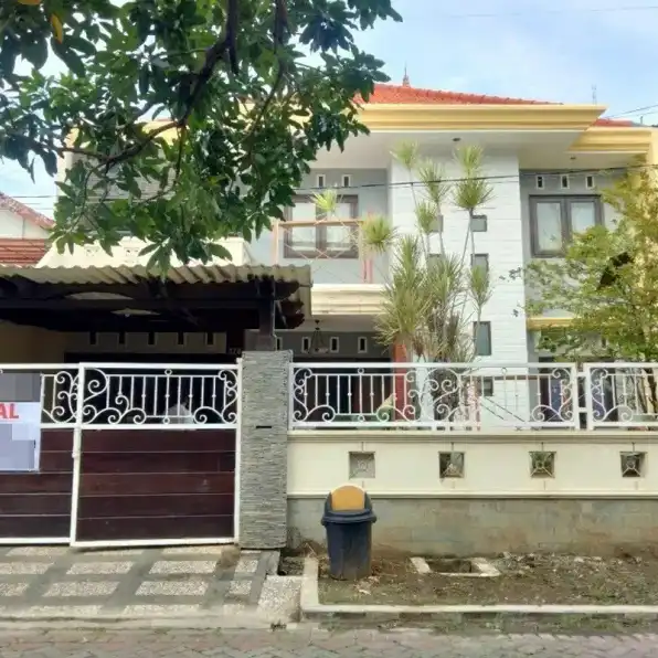 Rumah Kosong Dua Lantai di Jalan Sidosermo PDK Surabaya