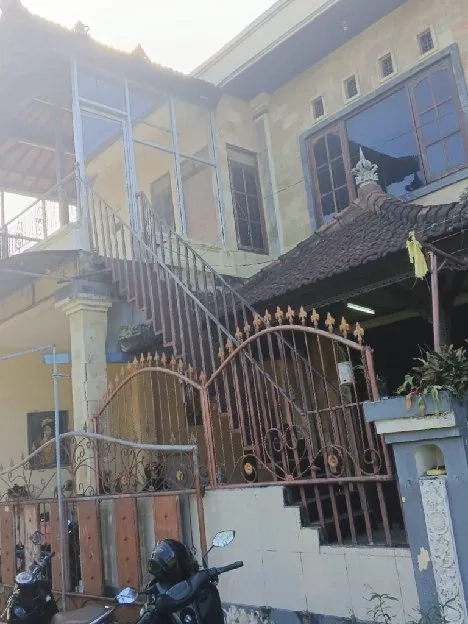 Dijual Rumah 2LT, Jl. Batas Dukuh Sari Sesetan Denpasar