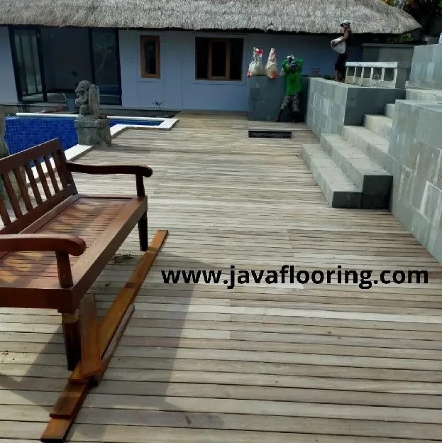 Decking Kayu Solid Grade A 