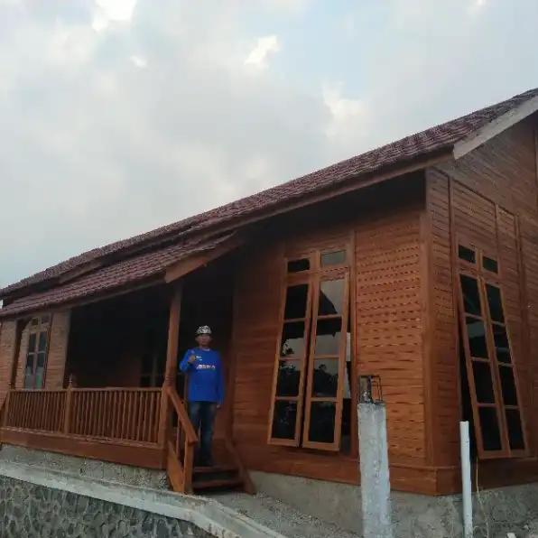 Wahyu Rumah Kayu