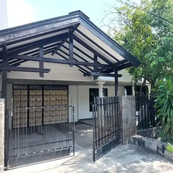 Sewa Rumah Murah di Jalan Gayungsari Barat Kota Surabaya