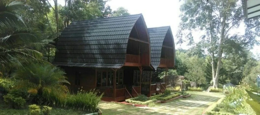 Wahyu Rumah Kayu