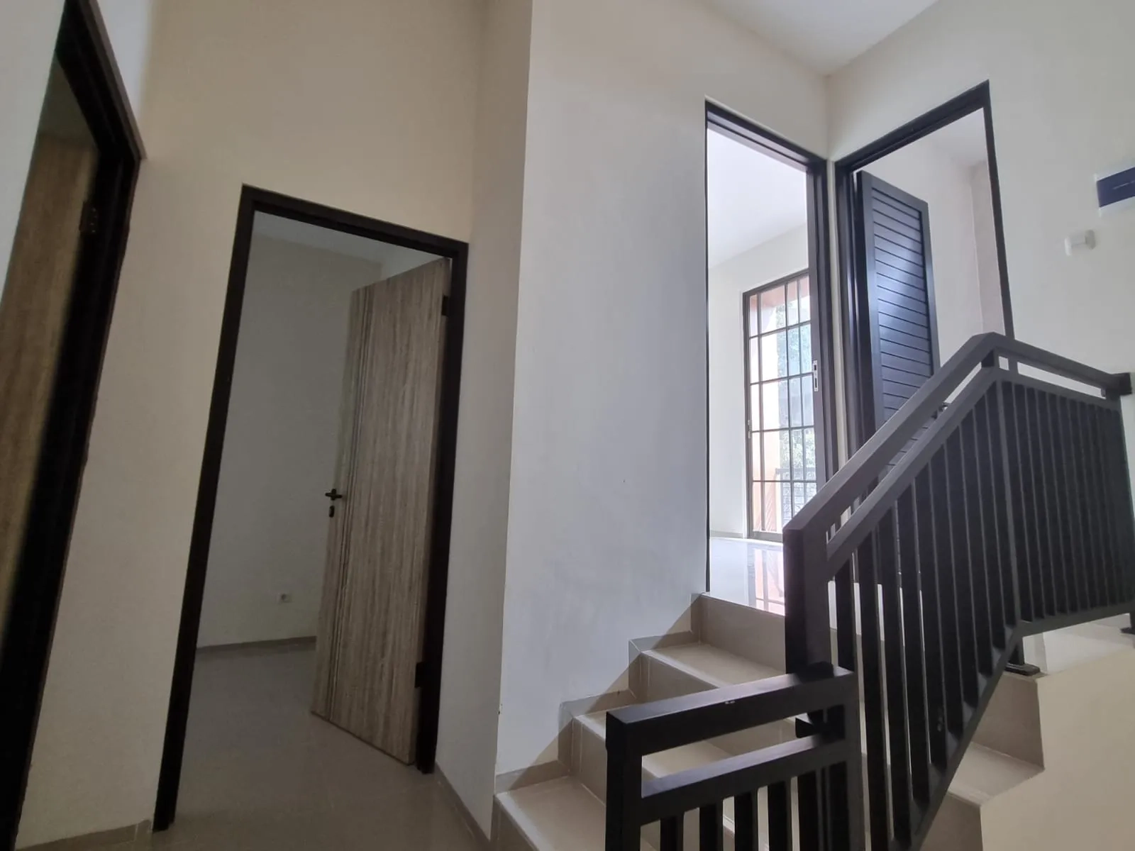 Jual Rumah Baru Gress di Rungkut Mapan Tengah Surabaya