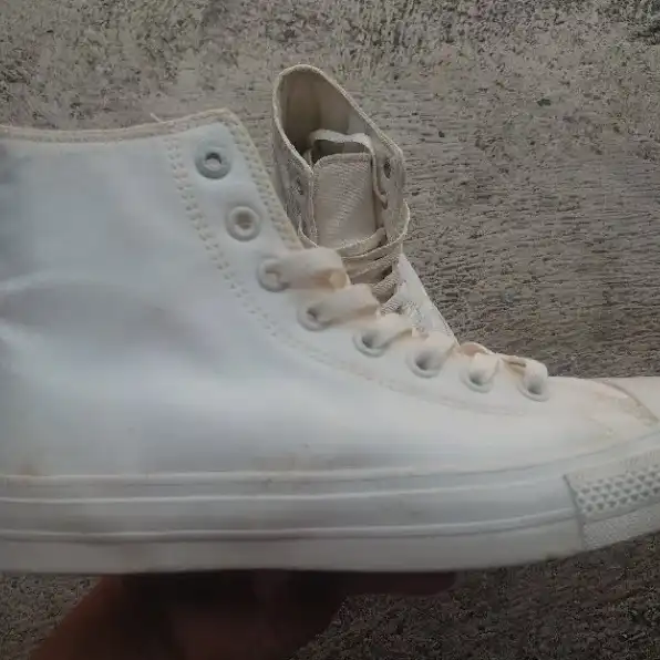 sepatu converse