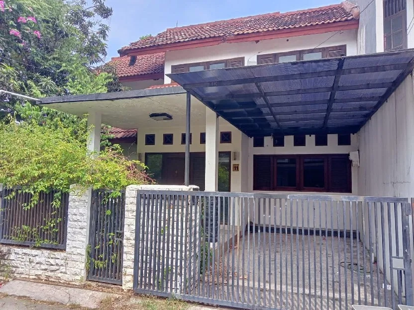 RUMAH MEWAH JL CUCUR TIMUR BINTARO SEKTOR 4 HARGA MIRING