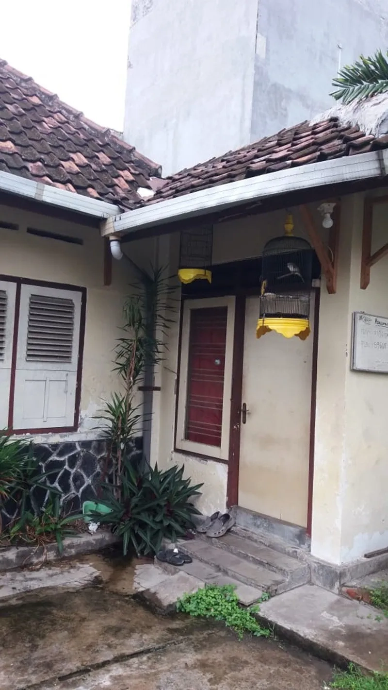 Jual Rumah Lama Masih Bagus di Daerah Darmo Surabaya