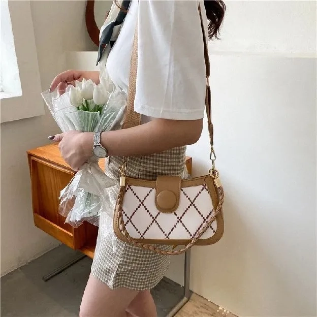 Tas Selempang Wanita kanaya /Tas wanita Import Kekinian Fashion Shoulder Bag Korea / Tas bahu terbar