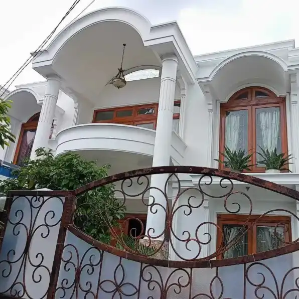 Dijual Rumah Mewah di Bintar Sektor Kota Tangerang Selatan