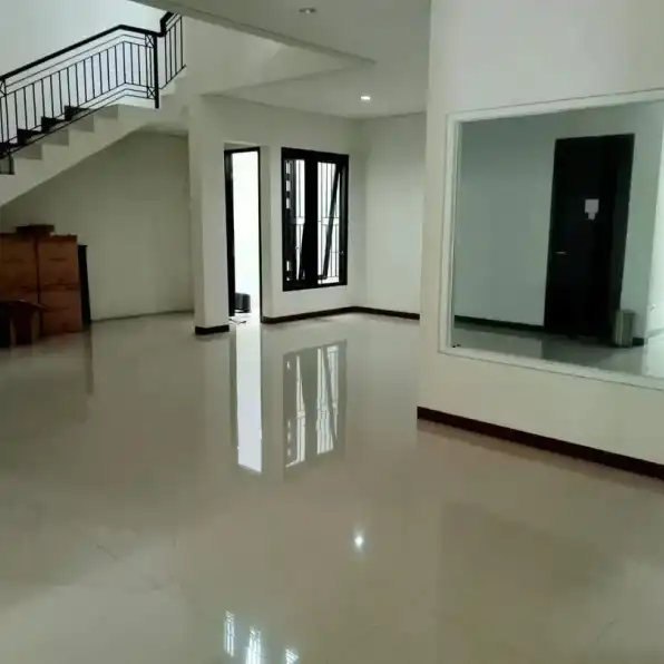 Dijual Rumah 2 Lantai Siap Dihuni Taman Laguna Cibubur Bekasi