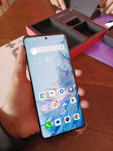 ITEL S23+layar amoled melengkung ram:16/256Gb