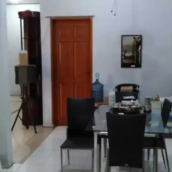 Jual Rumah 2 Lantai di Jalan Jemursari Timur Surabaya Shm