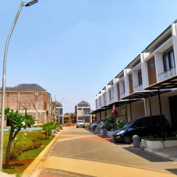 Rumah 2 lantai dan murah 