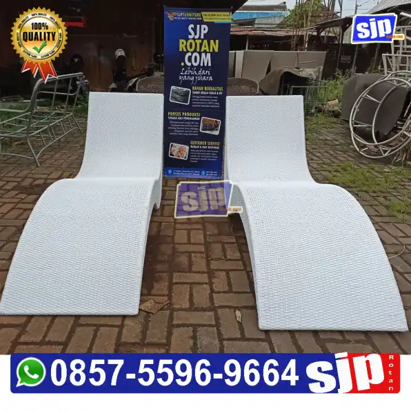 jual sunbed rotan sintetis model lengkung