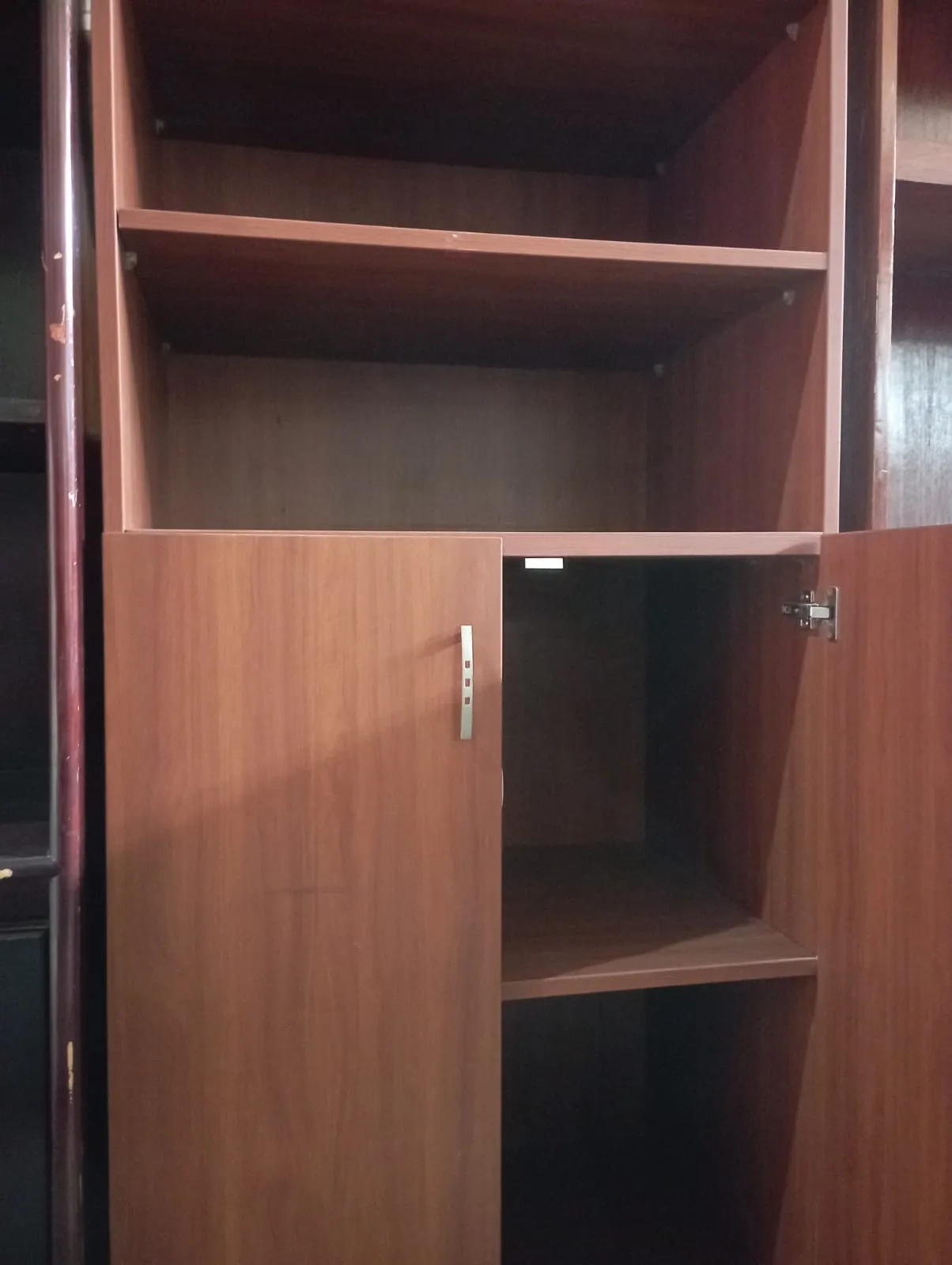 lemari cabinet kayu 3 hambalan dan 2 pintu