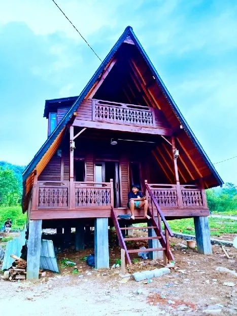 Wahyu Rumah Kayu